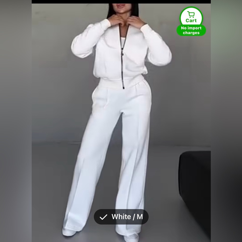 NWT Fleece Sweatsuit Ensemble, Jacket and Pants